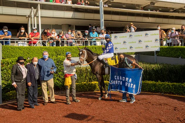 Equestrian Sport, Gallop Ladies, Jazmin Larios wins Womens Jockey Race Championship in Mexico City