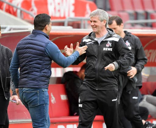 Trainer Friedhelm Funkel (1.FC Koeln), re., und Trainer Dimitrios Grammozis (FC Schalke 04) vor dem Spiel 22.05.2021, Fussball GER, Saison 2020 2021, 1. Bundesliga, 34. Spieltag, 1. FC Köln - FC Schalke 04 1:0, , Foto: Maik Hölter TEAM2sportphoto ***DFL regulations prohibit any use of photographs as image sequences and or quasi-video.*** Köln Nordrhein Westfalen Deutschland *** Coach Friedhelm Funkel 1 FC Koeln , r , and coach Dimitrios Grammozis FC Schalke 04 before the match 22 05 2021, Football GER, Season 2020 2021, 1 Bundesliga, 34 Matchday, 1 FC Köln FC Schalke 04 1 0, , Photo Maik Hölter TEAM2sportphoto DFL regulations prohibit any use of photographs as image sequences and or quasi video Köln Nordrhein Westfalen Deutschland Team2