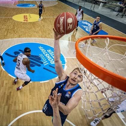 Basketball Berlin 22 05 2021 1 Bundesliga easyCredit BBL BBL Season 2020 2021 Playoffs Quarterfinals Game 2 Alba Berlin Hamburg Towers Niels Giffey Alba Berlin, No 05