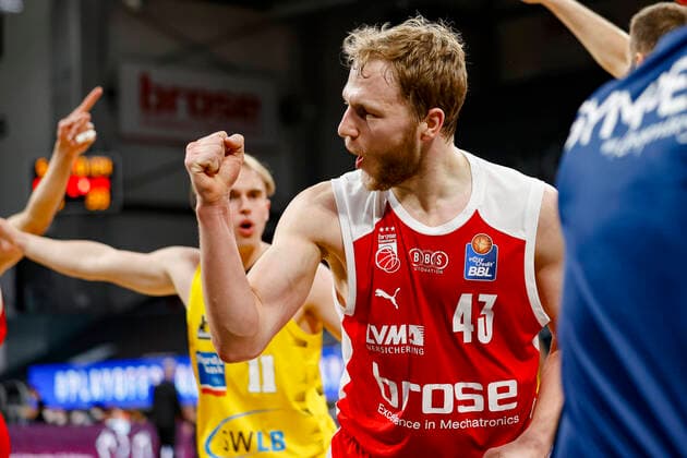 Christian Sengfelder Brose Bamberg, 43 Brose Bamberg MHP Riesen Ludwigsburg easyCredit BBL Basketball Bundesliga Basketball Season 2020 21 Playoff Quarterfinal Game3 , Playoffs, 23 05 2021 Bamberg, Brose Arena Copyright: DanielxLöb