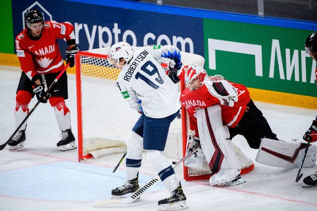 210523 Jason Robertson of USA scores the 0 1 goal behind goalkeeper Darcy kuemper of Canada during the 2021 IIHF Ice Hockey World Championship game between Canada and USA on May 23, 2021 in Riga Photo Simon Hastegard BILDBYRAN kod SH SH0112 ishockey ice hockey ishockey vm iihf ice hockey world championship canada kanada usa day 3 bbeng,  Copyright: SIMONxHASTEGARD BB210523SH207