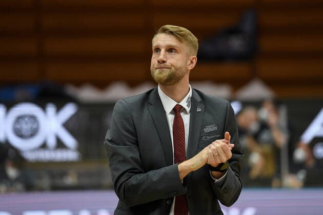 Tuomas Iisalo HAKRO Merlins Crailsheim after the game, GER, HAKRO Merlins Crailsheim vs FC Bayern Basketball, 23 05 2021, Play Off Quarterfinal Game 3, Basketball Bundesliga, Season 2020 2021 GER, HAKRO Merlins Crailsheim vs FC Bayern Basketball, 23 05 2021, Play Off Quarterfinal Game 3, Basketball Bundesliga, Season 2020 2021 Crailsheim Copyright: xEibnerxPressefoto MichaelxMemmlerx EP_MMR