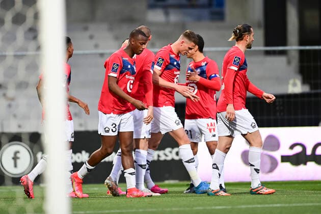 joie des joueurs Lillois apres le but de Jonathan David (Losc) FOOTBALL : Sco Angers vs LOSC - 38e journee Ligue 1 Uber Eats - 23 05 2021 JBAutissier Panoramic 