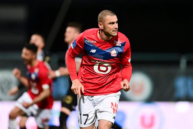joie des joueurs Lillois apres le but de Burak Yilmaz (Losc) sur penalty FOOTBALL : Sco Angers vs LOSC - 38e journee Ligue 1 Uber Eats - 23 05 2021 JBAutissier Panoramic 