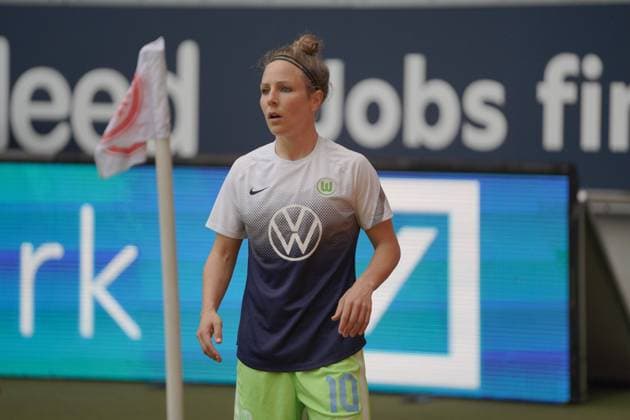 Frankfurt, Germany, May 23rd 202 Svenja Huth ( 10 Wolfsburg ) during the Flyeralarm Frauen-Bundesliga match between Eintracht Frankfurt and VfL Wolfsburg at Deutsche Bank Park in Frankfurt, Germany. Flyeralarm Frauen-Bundesliga - Eintracht Frankfurt v VfL Wolfsbu 