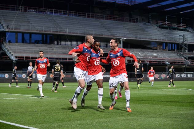 JOIE - FAIR PLAY - 17 BURAK YILMAZ (LIL) - 18 RENATO SANCHES (LIL) - 12 YUSUF YAZICI (LIL) FOOTBALL : Angers vs Lille - Ligue 1 Uber Eats - 23 05 2021 FEP Panoramic 