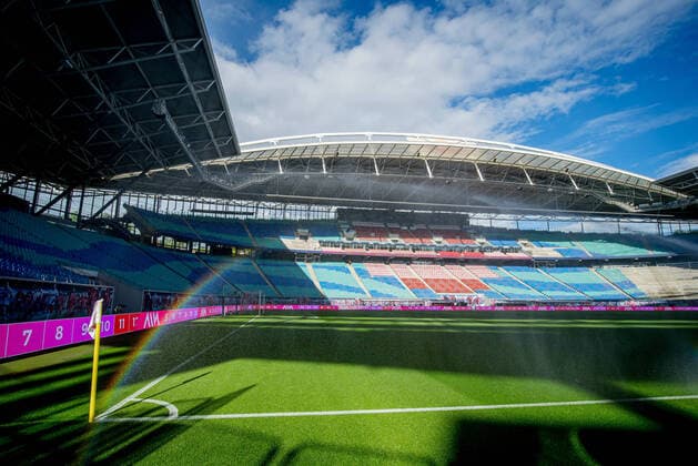 View of the turf with a rainbow through the water sprinkler RB Leipzig VfL Wolfsburg 2 2 16 May 2021 Leipzig, Red Bull Arena Football 1 Bundesliga, 33 Matchday RB Leipzig VfL Wolfsburg 2 2