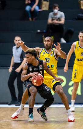TJ Shorts Towers , Jayson Granger Alba 24 05 21, Hamburg Towers vs Alba Berlin, Hamburg Wilhelmsburg, edel optics Arena, easyCredit BBL, Basketball Bundesliga, 2020 2021 season, play off quarter finals, 3 game Â