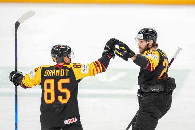 24 05 2021, Riga, Arena Riga, Germany vs Canada 2021 IIHF Ice Hockey World Championship , Germany make 2 0 with 22 Matthias Plachta Germany and celebrates 85 Marcel Brandt Germany Riga Riga Latvia  Copyright: xJustPictures.ch JarixPestelaccix