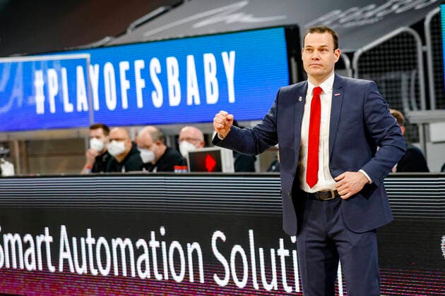 Headcoach Johan Roijakkers Brose Bamberg Brose Bamberg MHP Riesen Ludwigsburg easyCredit BBL Basketball Bundesliga Basketball Season 2020 21 Playoff Quarterfinals Game 4 , Playoffs, 25 05 2021 Bamberg, Brose Arena Copyright: DanielxLöb