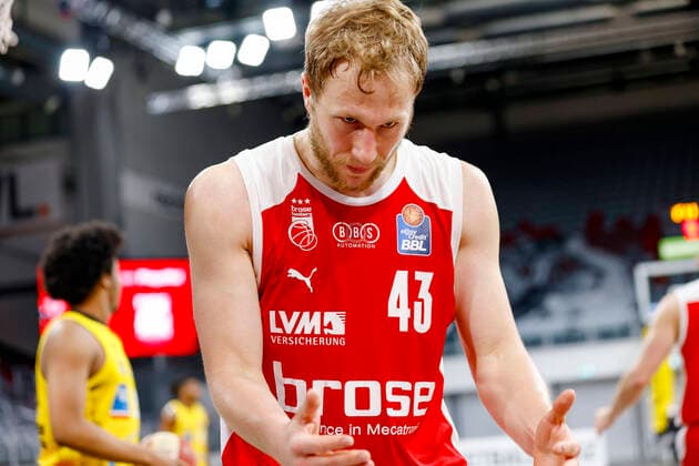Christian Sengfelder Brose Bamberg, 43 Brose Bamberg MHP Riesen Ludwigsburg easyCredit BBL Basketball Bundesliga Basketball Season 2020 21 Playoff Quarterfinals Game 4 , Playoffs, 25 05 2021 Bamberg, Brose Arena Copyright: DanielxLöb
