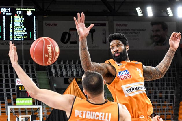 GER, BBL, Play offs, ratiopharm ulm vs EWE Baskets Oldenburg 26 05 2021, ratiopharm arena, Neu Ulm, GER, BBL, Play offs, ratiopharm ulm vs EWE Baskets Oldenburg, in the picture John Petrucelli Ulm, 7 and Cameron Clark Ulm, 3 on the rebound nordphotoxGmbHx xHafner nph00200