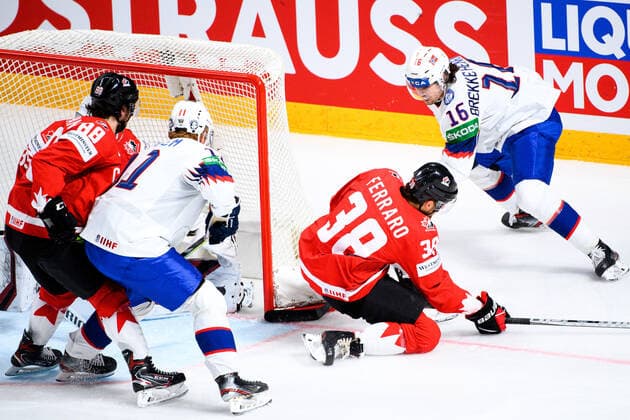 210526 Magnus Brekke Henriksen of Norway during the 2021 IIHF Ice Hockey World Championship game between Canada and Norway on May 26, 2021 in Riga Photo Simon Hastegard BILDBYRAN kod SH SH0117 ishockey ice hockey ishockey vm iihf ice hockey world championship canada kanada norge norway day 6 bbeng,  Copyright: SIMONxHASTEGARD BB210526SH024