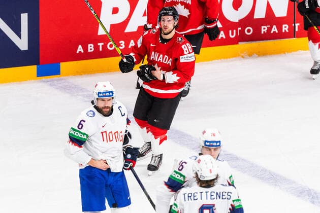 210526 Andrew Mangipane of Canada looks dejected after 2 2 during the 2021 IIHF Ice Hockey World Championship game between Canada and Norway on May 26, 2021 in Riga Photo Simon Hastegard BILDBYRAN kod SH SH0117 ishockey ice hockey ishockey vm iihf ice hockey world championship canada kanada norge norway day 6 bbeng depp,  Copyright: SIMONxHASTEGARD BB210526SH044