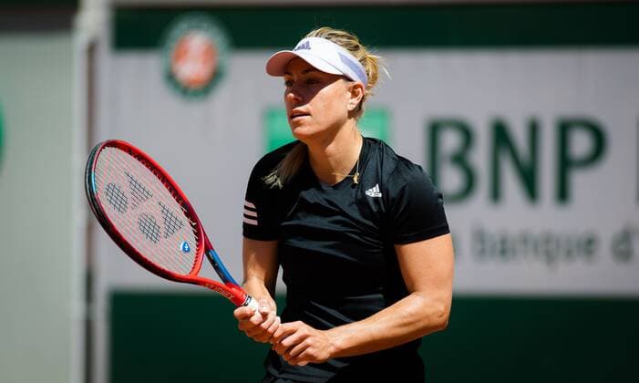 Mandatory Credit: Photo by Rob Prange Shutterstock (11975059aq) Angelique Kerber of Germany during practice ahead of the 2021 Roland Garros Grand Slam Tournament French Open Tennis, Wednesday Previews, Roland Garros, Paris, France - 27 May 2021 French Open Tennis, Wednesday Previews, Roland Garros, Paris, France - 27 May 2021  Copyright: xRobxPrange Shutterstockx 11975059aq