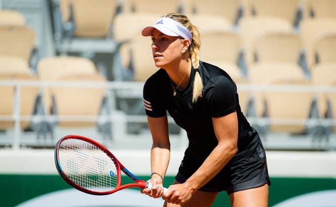 Mandatory Credit: Photo by Rob Prange Shutterstock (11975059aa) Angelique Kerber of Germany during practice ahead of the 2021 Roland Garros Grand Slam Tournament French Open Tennis, Wednesday Previews, Roland Garros, Paris, France - 27 May 2021 French Open Tennis, Wednesday Previews, Roland Garros, Paris, France - 27 May 2021  Copyright: xRobxPrange Shutterstockx 11975059aa