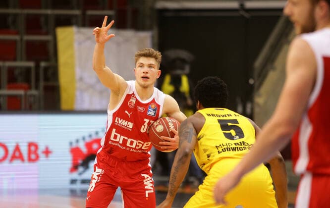 Ludwigsburg , Basketball easyCredit BBL Bundesliga , Quarterfinal Game 5, MHP RIESEN Ludwigsburg vs Brose Bamberg , Bennet Hundt Bamberg