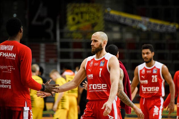 Alex Ruoff Brose Bamberg is unhappy with the way the game went GER, MHP Riesen Ludwigsburg vs Brose Bamberg, 27 05 2021, Play Off Quarterfinal Game 5, easycredit Basketball Bundesliga, Season 2020 2021 GER, MHP Riesen Ludwigsburg vs Brose Bamberg, 27 05 2021, Play Off Quarterfinal Game 5, easycredit Basketball Bundesliga, Season 2020 2021 Ludwigsburg Copyright: xEibnerxPressefoto MichaelxMemmlerx EP_MMR