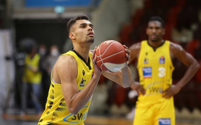 Ludwigsburg , Basketball easyCredit BBL Bundesliga , Quarterfinal Game 5, MHP RIESEN Ludwigsburg vs Brose Bamberg , Oscar da Silva Riesen