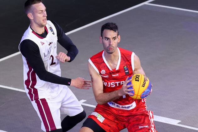 BASKETBALL - FIBA 3x3 Olympic Qualifying GRAZ,AUSTRIA,27.MAY.21 - BASKETBALL - FIBA 3x3 Olympic Qualifying, men, AUT vs LAT. Image shows Karlis Lasmanis (LAT) and Fabricio Vay (AUT).  GEPAxpictures xChristianxWalgram