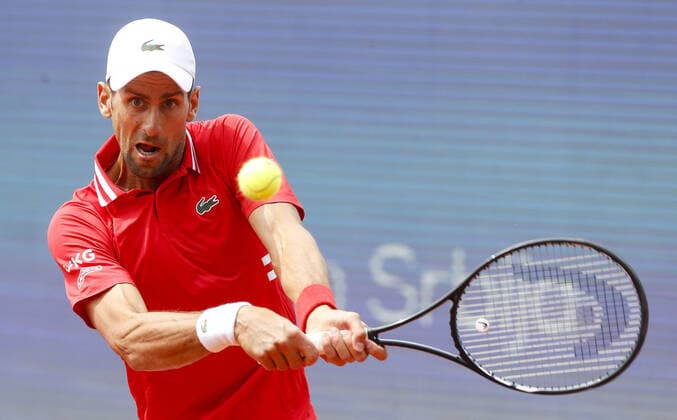 (210528) -- BELGRADE, May 28, 2021 -- Serbia s Novak Djokovic returns to Argentina s Federico Coria during their round of 8 singles match at the ATP, Tennis Herren 250 Belgrade Open in Belgrade, Serbia on May 27, 2021. (Photo by Predrag Milosavljevic Xinhua) (SP)SERBIA-BELGRADE-TENNIS-DJOKOVIC VS CORIA ShixZhongyu 