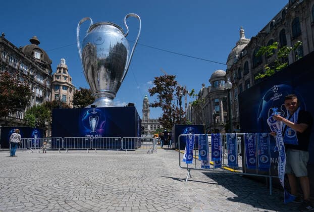 General view outside in the town of Porto as supporters arrive ahead of the Champions League Final 2021 build up ahead of the Manchester City v Chelsea at The Estadio do Dragao, Porto, Portugal on the 27 May 2021. Copyright: xAndyxRowlandx PMI-4241-0014