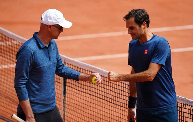 Mandatory Credit: Photo by Javier Garcia BPI Shutterstock (11976928el) Roger Federer after his first practice of the tournament with coach Ivan Ljubicic French Open Tennis, Friday Previews, Roland Garros, Paris, France - 28 May 2021 French Open Tennis, Friday Previews, Roland Garros, Paris, France - 28 May 2021  Copyright: xJavierxGarcia BPI Shutterstockx 11976928el