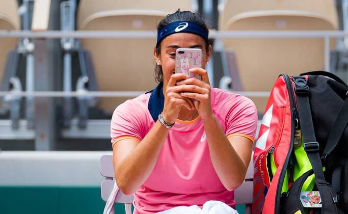 Mandatory Credit: Photo by Rob Prange Shutterstock (11976922fp) Caroline Garcia of France with coach Gabriel Urpi during practice ahead of the 2021 Roland Garros Grand Slam Tournament French Open Tennis, Friday Previews, Roland Garros, Paris, France - 28 May 2021 French Open Tennis, Friday Previews, Roland Garros, Paris, France - 28 May 2021  Copyright: xRobxPrange Shutterstockx 11976922fp