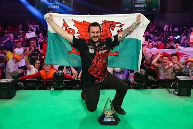 Bilder des Jahres 2021, Sport 05 Mai Sport Themen der Woche KW21 Sport Bilder des Tages Darts PDC Unibet Premier League Jonny Clayton wins the 2021Unibet Premier League during the PDC Unibet Premier League darts at Marshall Arena, Milton Keynes, United Kingdom on 28 May 2021. Editorial use only , Copyright: xShanexHealeyx PSI-12813-0040