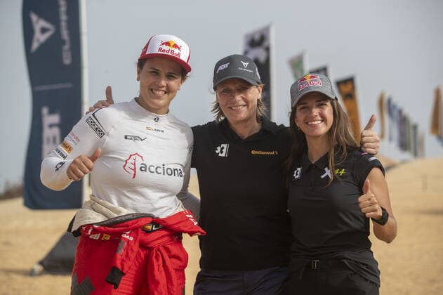 Mandatory Credit: Photo by Colin McMaster Motorsport Images Shutterstock (11984862ap) Laia Sanz, Acciona Sainz XE Team, Jutta Kleinschmidt (GER), ABT CUPRA XE, and Cristina Gutierrez (ESP), X44 during the 2021 Extreme E Ocean X Prix 2021 XE Ocean X Prix, Lac Rose, Dakar, Senegal - 29 May 2021 2021 XE Ocean X Prix, Lac Rose, Dakar, Senegal - 29 May 2021  Copyright: xColinxMcMaster MotorsportxImages Shutterstockx 11984862ap