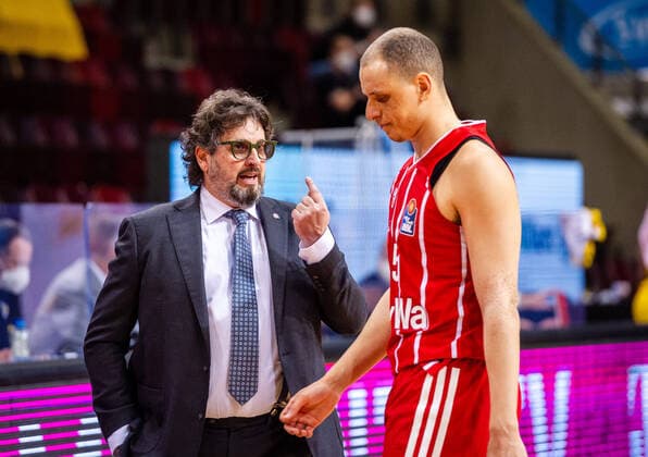 Andrea Trinchieri Headcoach Bayern Muenchen Robin Amaize Bayern Muenchen 15 1 Basketball Bundesliga easyCredit BBL MHP RIESEN Ludwigsburg Bayern Muenchen on 29 05 2021 in Ludwigsburg MHPArena , Baden Wuerttemberg, Germany Ludwigsburg 29 05 21 Basketball , 29 05 2021, Ludwigsburg Germany xpxsdx