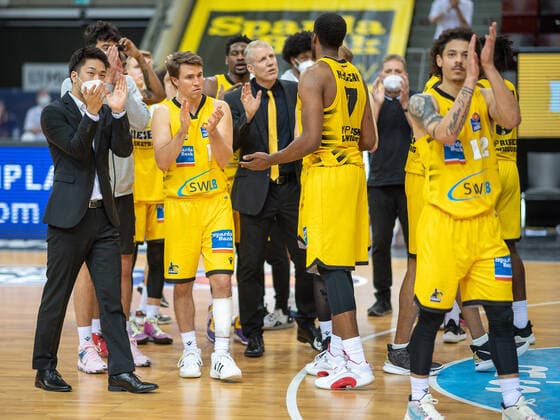 Jordan Hulls MHP Riesen Ludwigsburg, 01 , Jonah Radebaugh MHP Riesen Ludwigsburg, 12 , MHP Riesen Ludwigsburg vs FC Bayern Basketball, Basketball, Bundesliga, Playoffs, Semifinals, Game 1, easycredit BBL, 29 05 2021, MHP Riesen Ludwigsburg vs FC Bayern Basketball, Basketball, Bundesliga, Playoffs, Semifinals, Game 1, easycredit BBL, 29 05 2021 Ludwigsburg Copyright: xEibner-Pressefoto SaschaxWaltherx EP_EER
