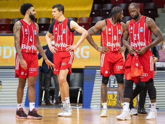 Disappointed Bayern, Dennis Jerome Seeley FC Bayern, 04 , Vladimir Lucic FC Bayern, 11 , Jalen Reynolds FC Bayern, 08 , James Gist FC Bayern, 21 , MHP Riesen Ludwigsburg vs FC Bayern Basketball, Basketball, Bundesliga, Playoffs, Semifinals, Game 1, easycredit BBL, 29 05 2021, MHP Riesen Ludwigsburg vs FC Bayern Basketball, Basketball, Bundesliga, Playoffs, Semifinals, Game 1, easycredit BBL, 29 05 2021 Ludwigsburg Copyright: xEibner-Pressefoto SaschaxWaltherx EP_EER