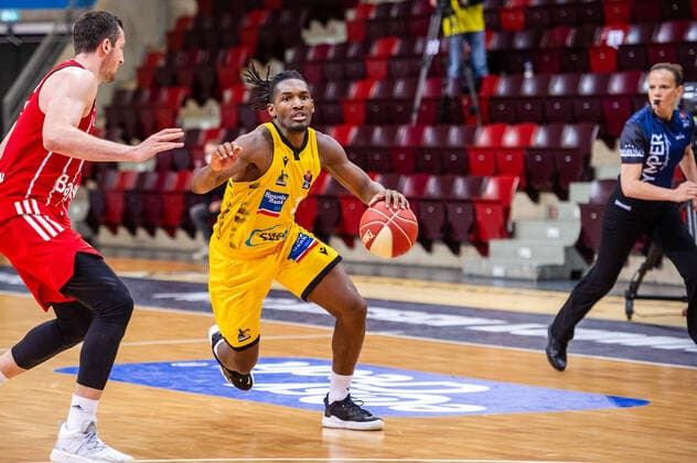 Jaleen Smith MHP RIESEN Ludwigsburg 3 Paul Zipser Bayern Muenchen 16 1 Basketball Bundesliga easyCredit BBL MHP RIESEN Ludwigsburg Bayern Muenchen on 29 05 2021 in Ludwigsburg MHPArena , Baden Wuerttemberg, Germany Ludwigsburg 29 05 21 Basketball , 29 05 2021, Ludwigsburg Germany xpxsdx
