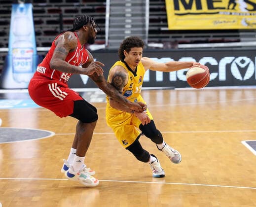 V li Jalen Reynolds Munich , Jonah Radebaugh Giants MHP Riesen Ludwigsburg vs Bayern Munich Basketball Bundesliga 2020 2021, Playoff Semifinals Game 1 Ludwigsburg , GER, 29 05 2021,