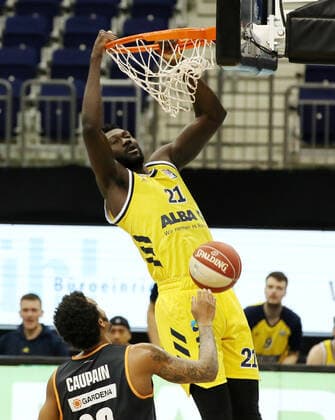 Troy Caupain, Jean Marc Christ Koumadje action game scene duel sports basketball play off semi final BBL Bundesliga men season 2020 2021 30 05 2021 ALBA Berlin vs ratiopharm Ulm