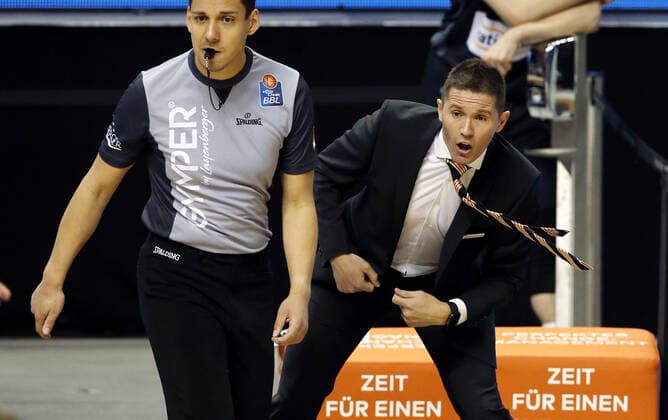 Coach Jaka Lakovic action upper body upper body sports basketball play off semifinal BBL Bundesliga men season 2020 2021 30 05 2021 ALBA Berlin vs ratiopharm Ulm