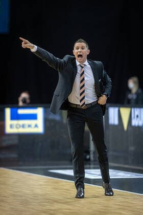 Basketball Berlin 30 05 2021 1 Bundesliga easyCredit BBL Season 2020 2021 Playoffs Semifinals Game 1 Alba Berlin ratiopharm Ulm Jaka Lakovic Ulm, coach.