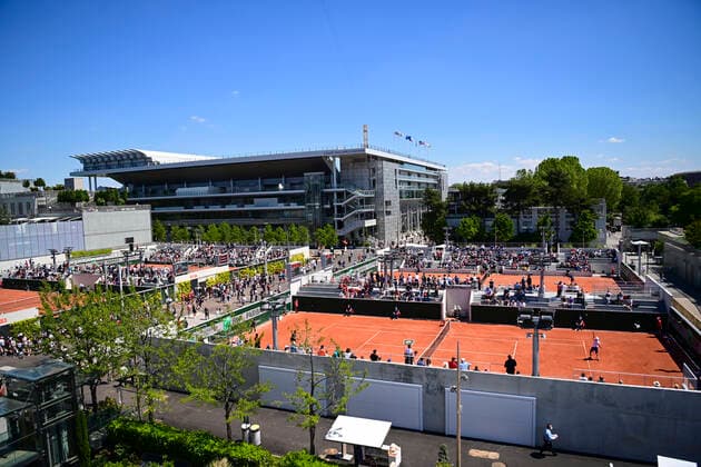 Ambiance Roland Garros TENNIS : Internationaux de France Roland Garros 2021 - Paris - 30 05 2021 JBAutissier Panoramic 