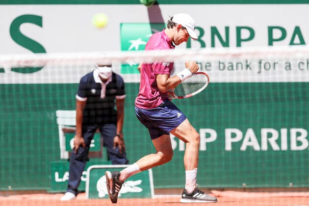 TENNIS - ATP, Tennis Herren French Open 2021 PARIS,FRANCE,30.MAY.20 - TENNIS - ATP World Tour, French Open, Roland Garros, Grand Slam. Image shows the rejoicing of Dominic Thiem (AUT).  GEPAxpictures xPatrickxSteiner