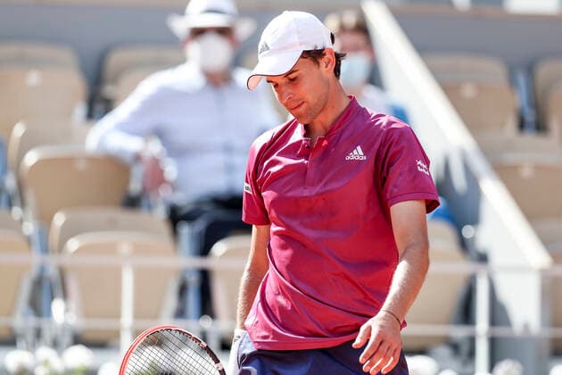 TENNIS - ATP, Tennis Herren French Open 2021 PARIS,FRANCE,30.MAY.20 - TENNIS - ATP World Tour, French Open, Roland Garros, Grand Slam. Image shows the disappointment of Dominic Thiem (AUT).  GEPAxpictures xPatrickxSteiner