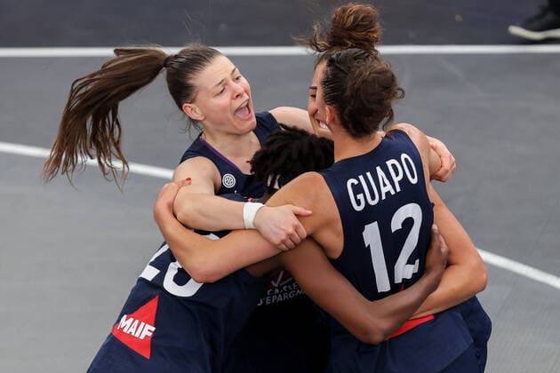 BASKETBALL - FIBA 3x3 Olympic Qualifying GRAZ,AUSTRIA,30.MAY.21 - BASKETBALL - FIBA 3x3 Olympic Qualifying, semifinal, women, JPN vs FRA. Image shows the rejoicing of FRA.  GEPAxpictures xChristianxWalgram