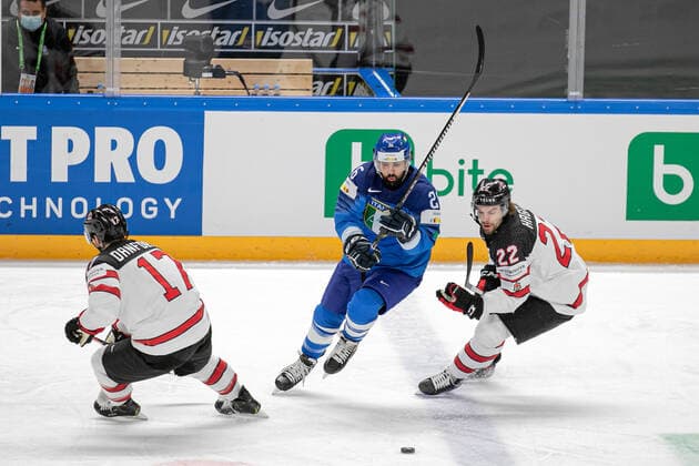 May 30, 2021, Riga, Latvia: Riga, Latvia, Arena Riga, May 30, 2021, Miceli (Italy) ..Danforth (Canada) during World Championship, WM, Weltmeisterschaft 2021 - Italy vs Canada - Ice hockey, Eishockey Ice Hockey - World Championship 2021 - Italy vs Canada, riga, Latvia - ZUMAl164 20210530_zsa_l164_073 Copyright: xAndreaxRex