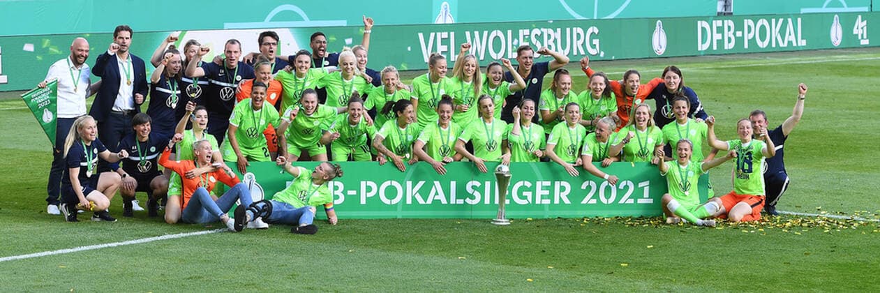 Football DFB Cup Womens Final Eintracht Frankfurt VfL Wolfsburg on 30 05 2021 at RheinEnergieStadion in Cologne German Womens Cup Winner 2021 VfL Wolfburg DFB regulations prohibit any use of photographs as image sequences and or quasi video xRx