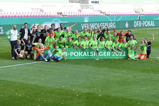 Football DFB Cup Womens Final Eintracht Frankfurt VfL Wolfsburg on 30 05 2021 at RheinEnergieStadion in Cologne German Womens Cup Winner 2021 VfL Wolfburg DFB regulations prohibit any use of photographs as image sequences and or quasi video xRx