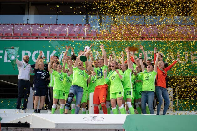 Football, DFB Cup final, Women, Eintracht Frankfurt - VfL Wolfsburg - Award ceremony