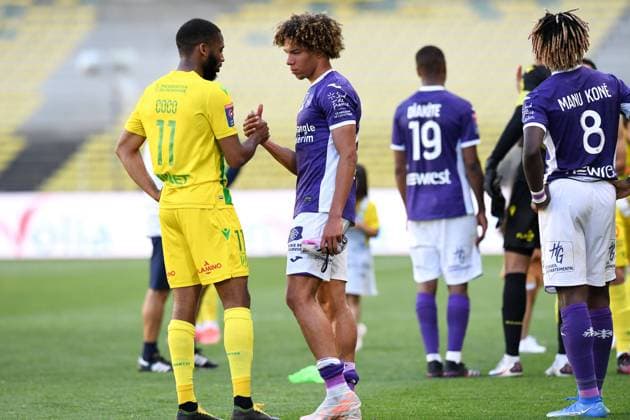 FAIR PLAY - 11 MARCUS COCO (NAN) - 28 JANIS ANTISTE (TOU) FOOTBALL : Nantes vs Toulouse - Barrage - Ligue 1 Uber Eats - 30 05 2021 FEP Panoramic 
