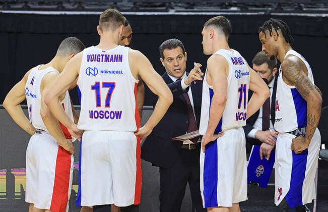 COLOGNE, GERMANY - MAY 30, 2021: CSKA s head coach Dimitris Itoudis (C) instructs players at the 2020 21 Euroleague Final Four third place game between AX Armani Exchange Milan and CSKA Moscow at Lanxess Arena. Tatyana Makeyeva TASS  TS10226B