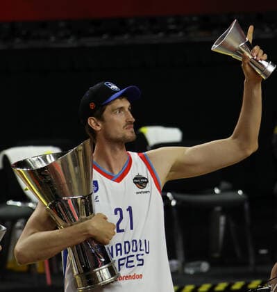 Basketball Turkish Airlines EuroLeague Final FC Barcelona Anadolu Efes Istanbul Lanxess Arena Cologne Germany 30 05 2021 Tibor Pleiss Anadolu Efes Istanbul