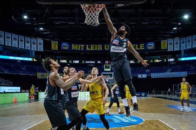Basketball Berlin 30 05 2021 1 Bundesliga easyCredit BBL Season 2020 2021 Playoffs Semifinals Game 1 Alba Berlin ratiopharm Ulm Cameron Clark Ulm, No 03